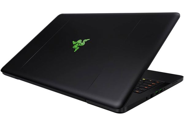 Тонкий Игровой Ноутбук Blade Razer Pro 17 RZ09-0166 17.3" 3840x2160 Touchscreen i7 6700HQ GTX 1080 8GB 16GB + SSD