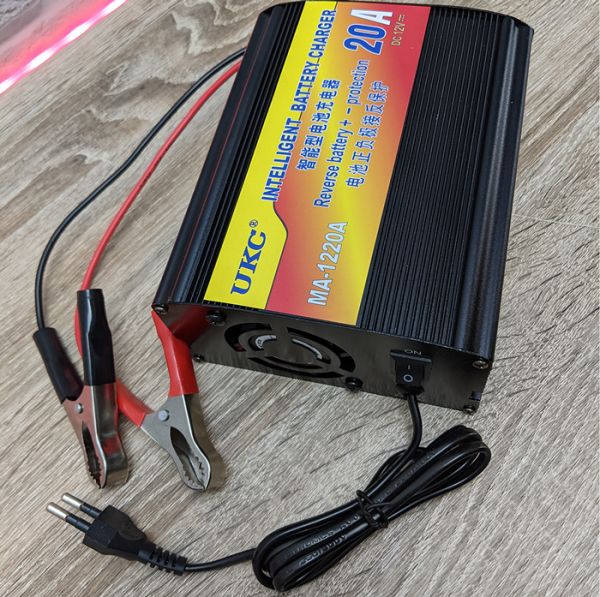 Зарядное устройство для аккумулятора с дисплеем Battery Charger 20A MA-1220A